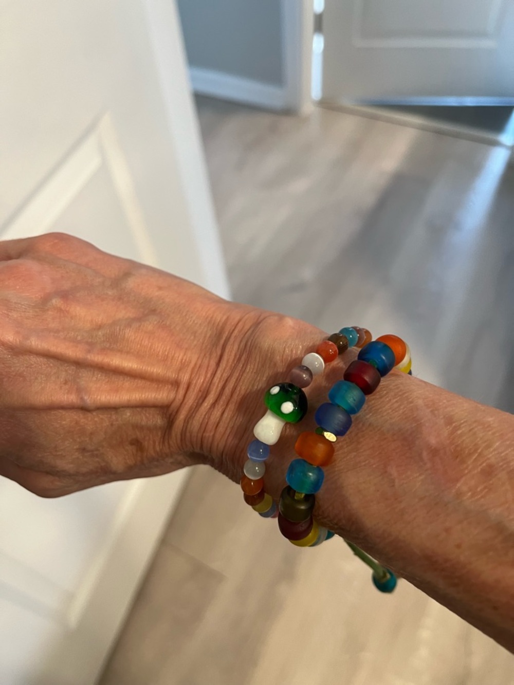 Colorful Glass Bead Stretch Bracelets with Mushroom Accent